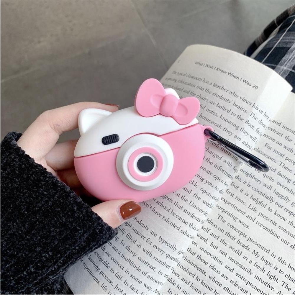 EXCLUSIVE! Hello Kitty Apple AirPods Pro Case